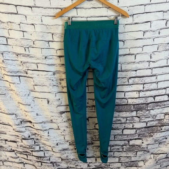 Studio by Capezio Donetta Stirrup Leggings SZ S - Picture 2 of 6